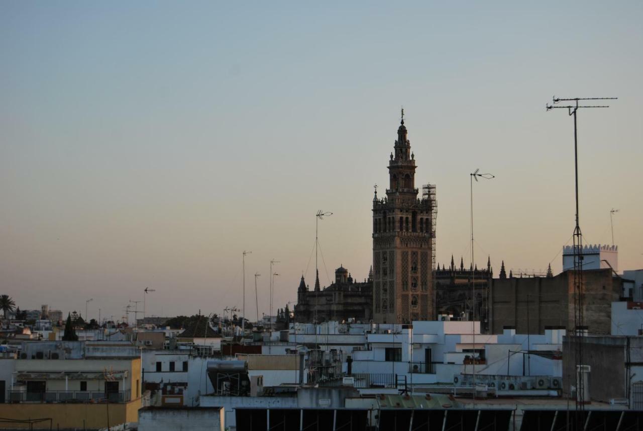 Atico Centrico Con Vistas Lägenhet Sevilla Exteriör bild